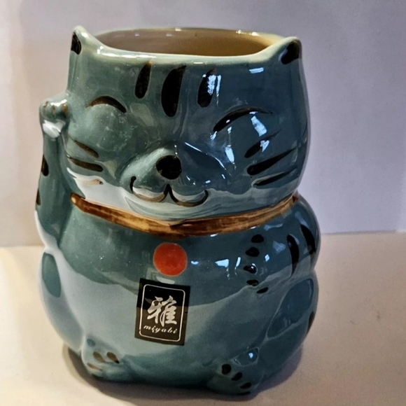 Yokohama Studio Lucky Cat Miyabi Maneki Neko ~  Blue Mug Cup Rare Color - Picture 1 of 4